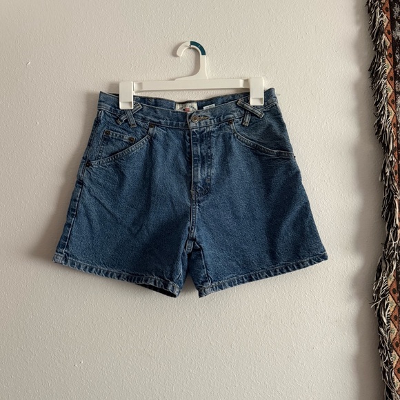County Seat Pants - ☀️  County Seat • Vintage Denim Shorts • Women's Size 7/8